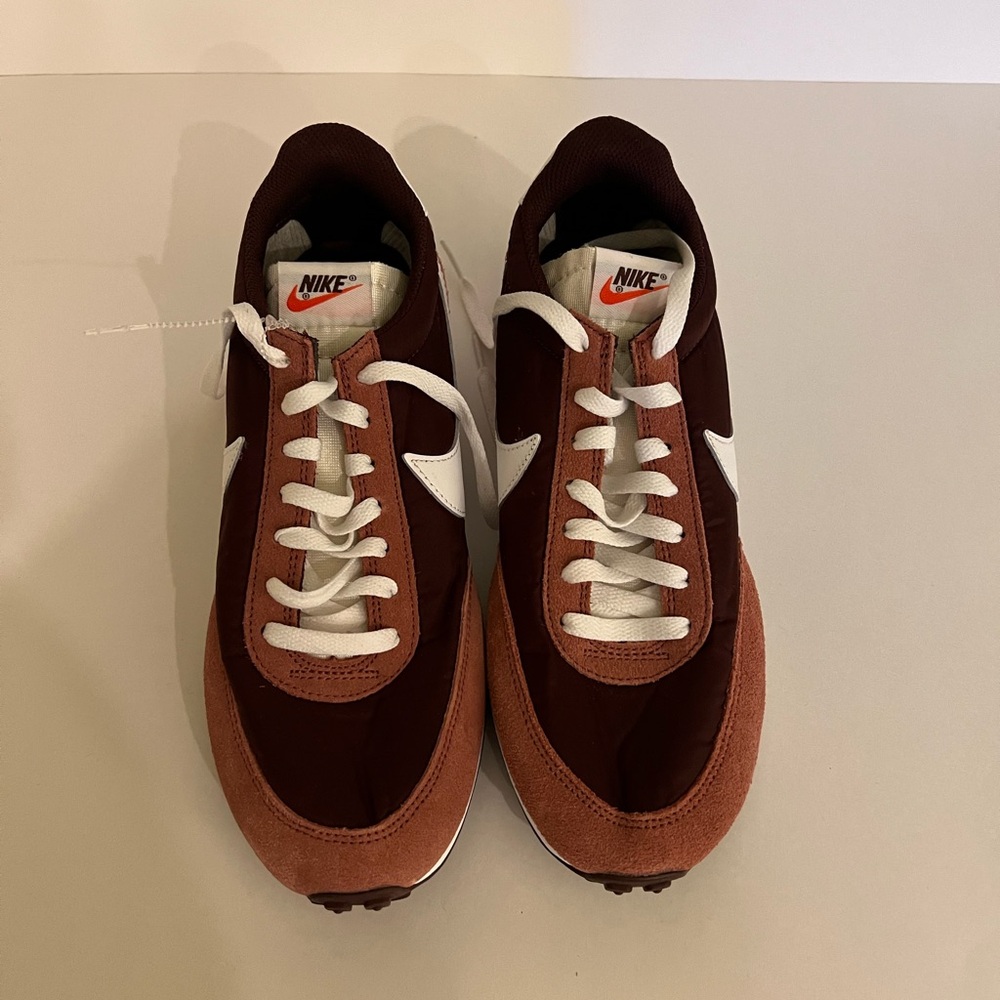 Nike women’s Air Tailwind 79 sneakers. Pink suede & burgundy nylon. Size 8.5 NWT